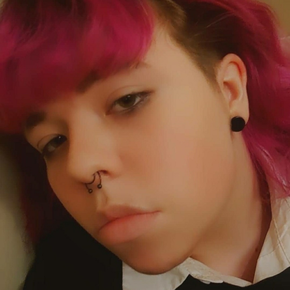 Meet your Posher, Riot